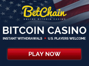 A big red PLAY NOW button for the BetChain Bitcoin Casino featuring Instant Withdrawals and U.S. Players Welcome